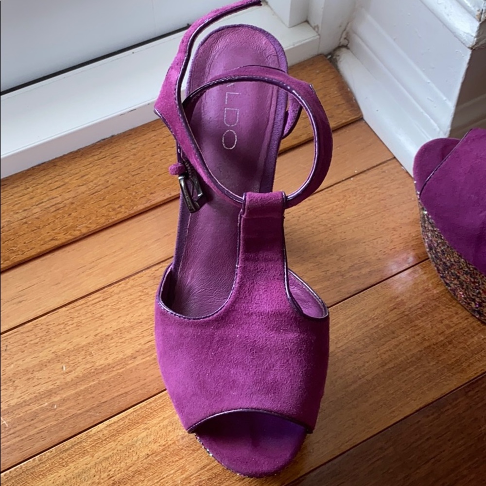 Heels - Picture 4 of 4